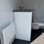 wastafel + wc mobiele badkamer
