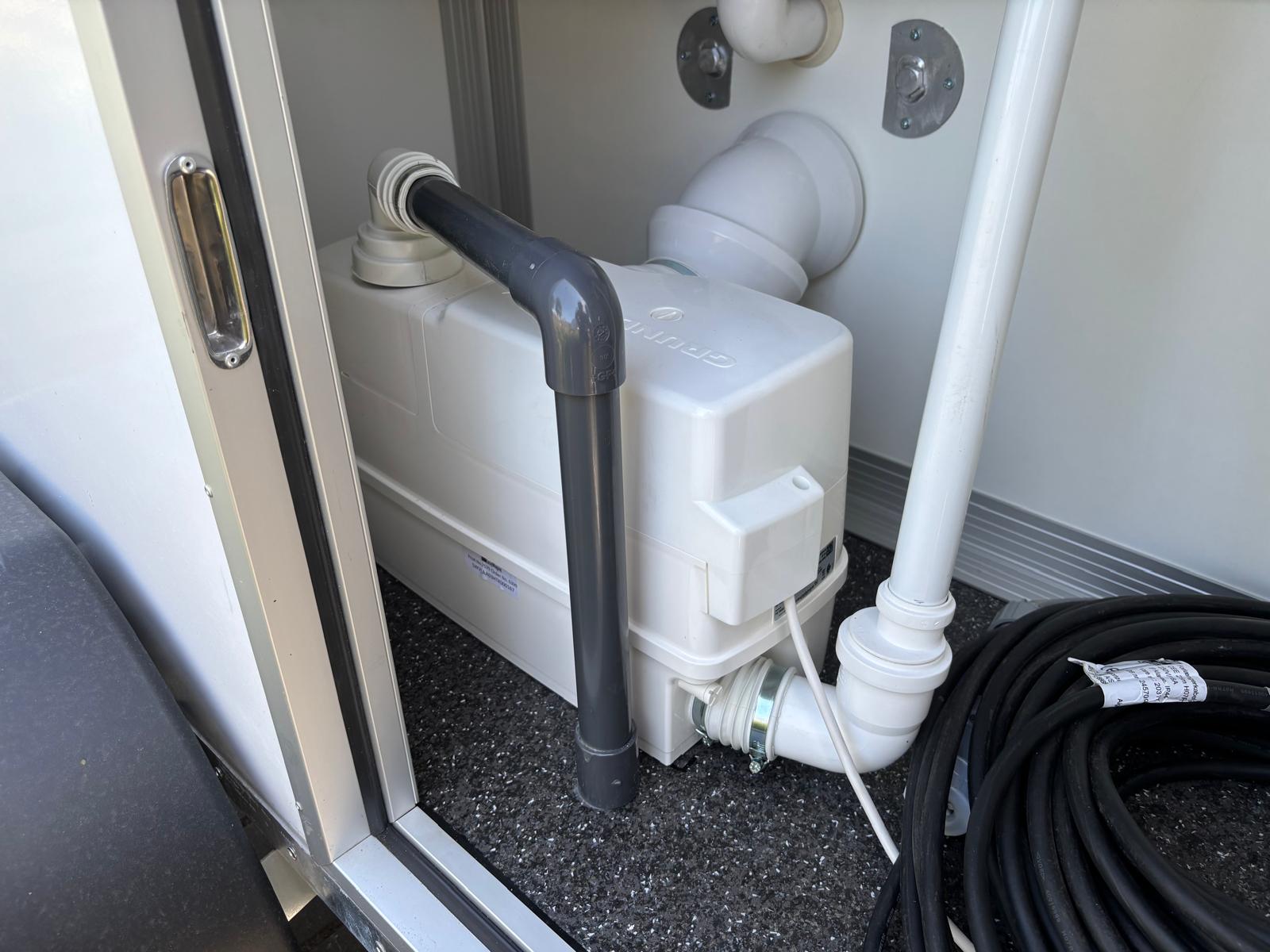 Toiletwagen vermaalpomp