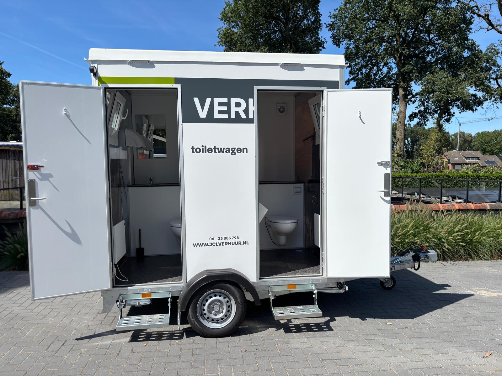 toiletwagen 1-1-1 VIP buitenkant