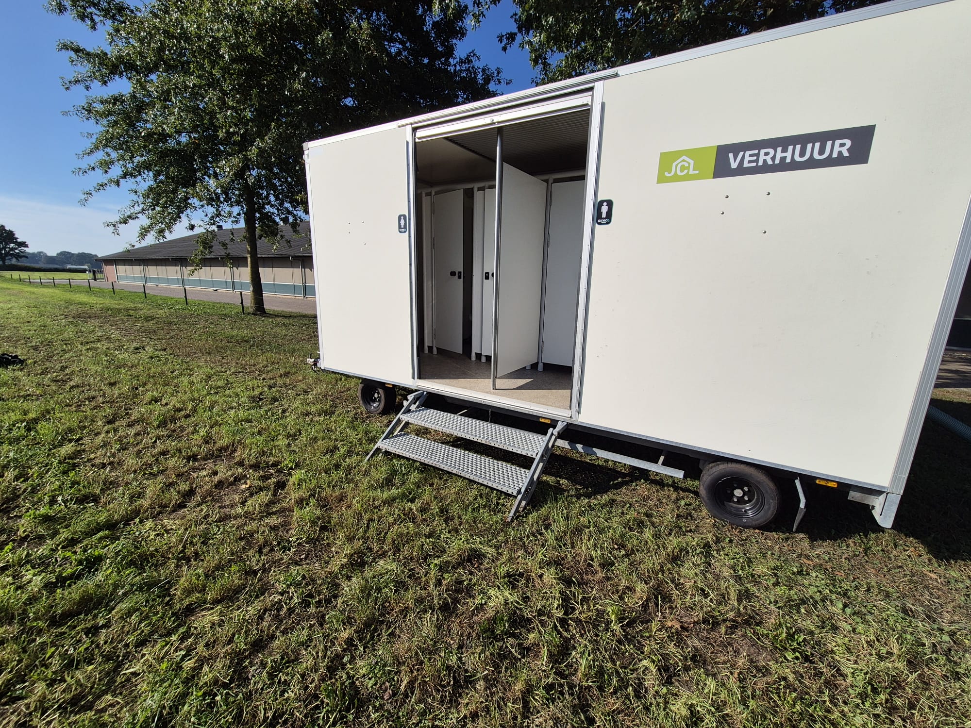 toiletwagen groot buitenkant